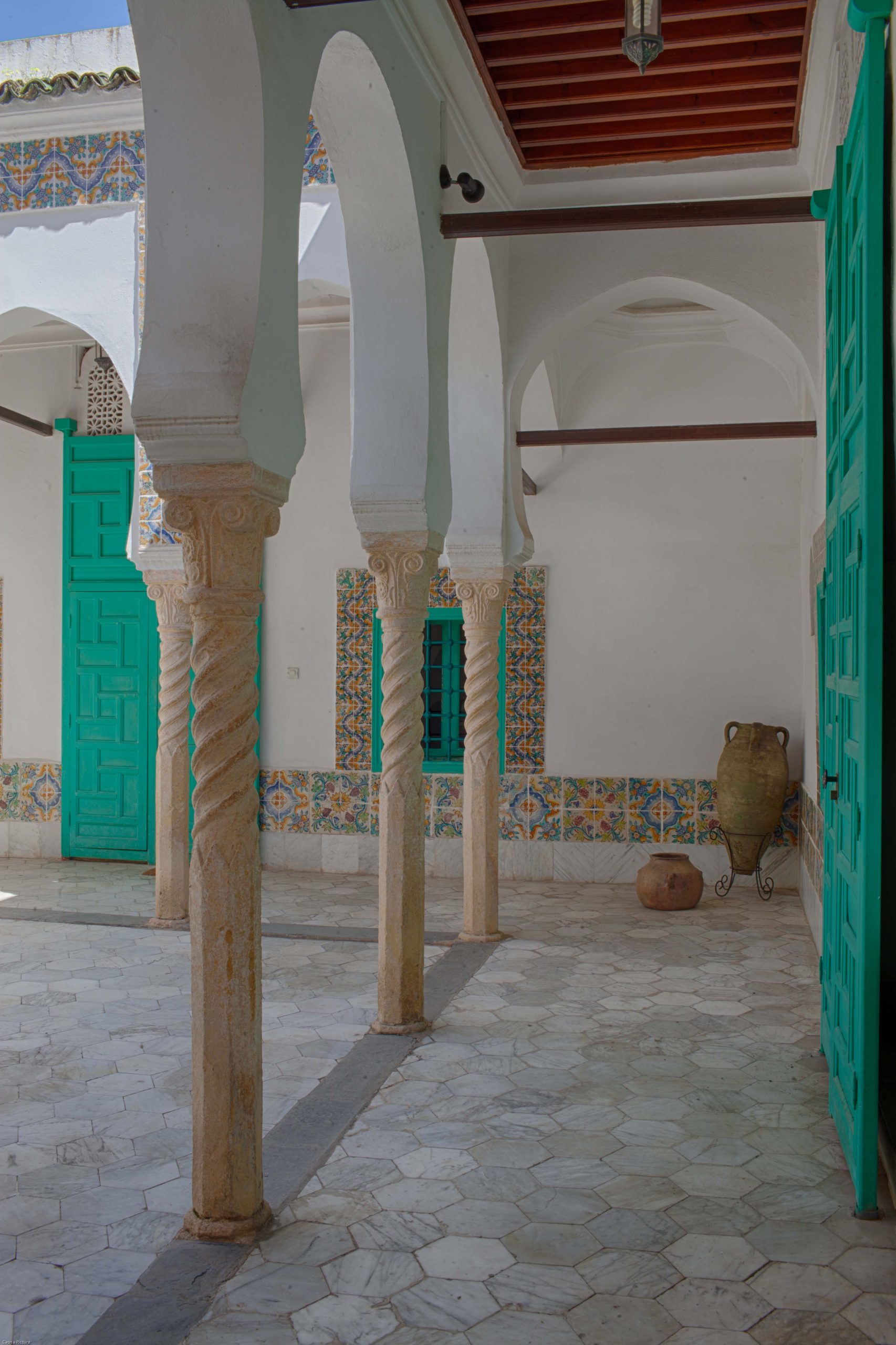 وسط الدار (9)